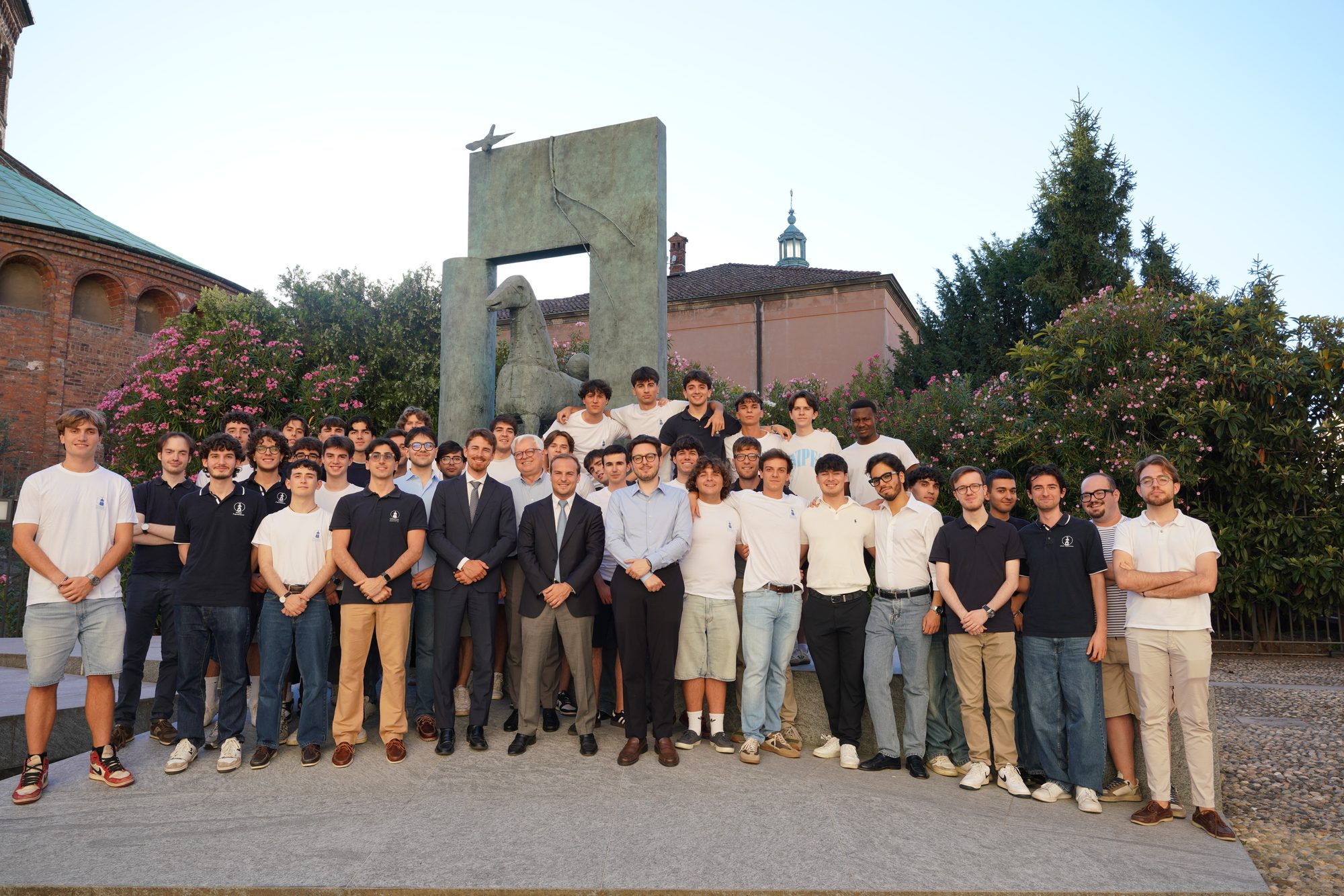 Studenti e Direzione del Collegio Augustinianum